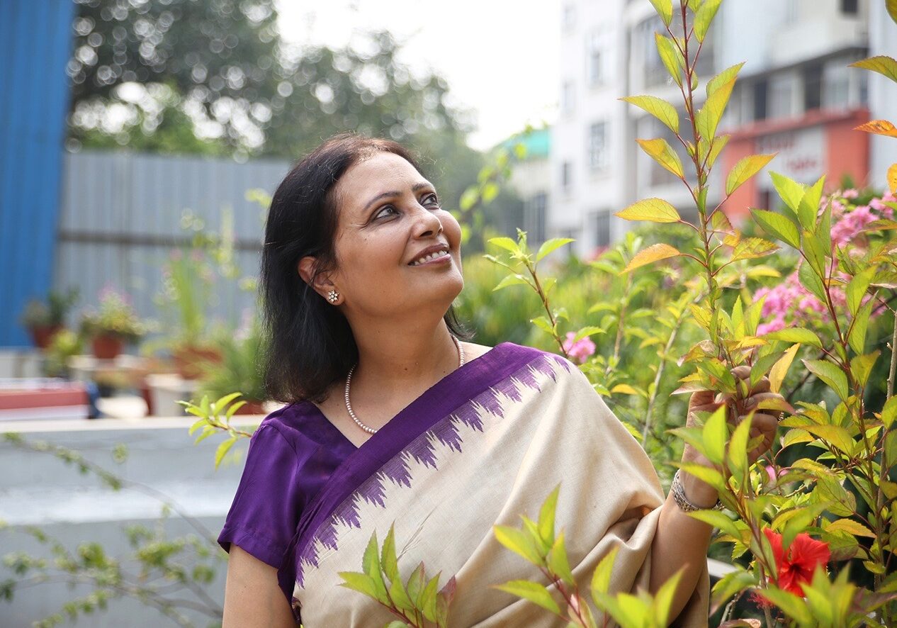 Sangeeta Gupta is a cervical cancer survivor. Since her own fight against cancer, she encourages HPV vaccination for adolescent girls and cervical cancer screening among adult women.